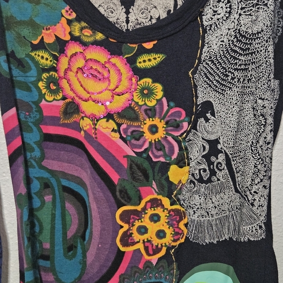 Desigual floral top size medium - Picture 3 of 15